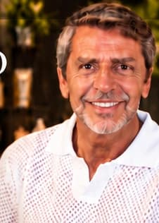 Retrato de Ronaldo Abreu, conforme a proposta visual aprovada